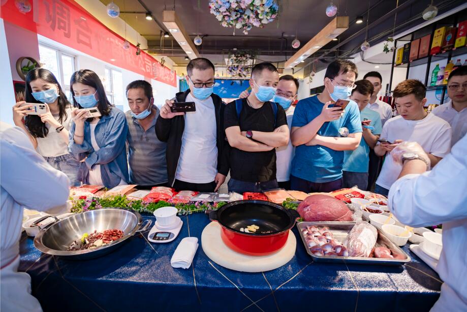 “以誠相待，合（hé）作（zuò）共贏”——川禾食品（pǐn）第一屆餐飲客戶參訪日圓滿完成